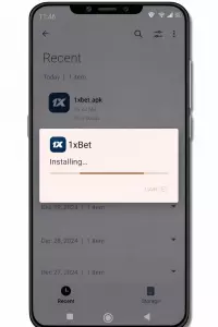 Proses instalasi APK 1xBet dengan indikator progres